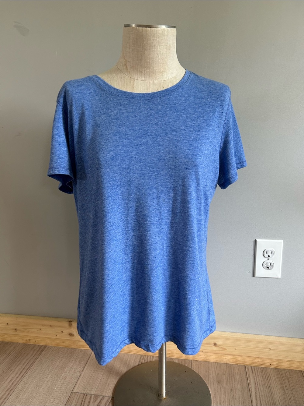 Danskin Now Blue Short Sleeve Crewneck Tee